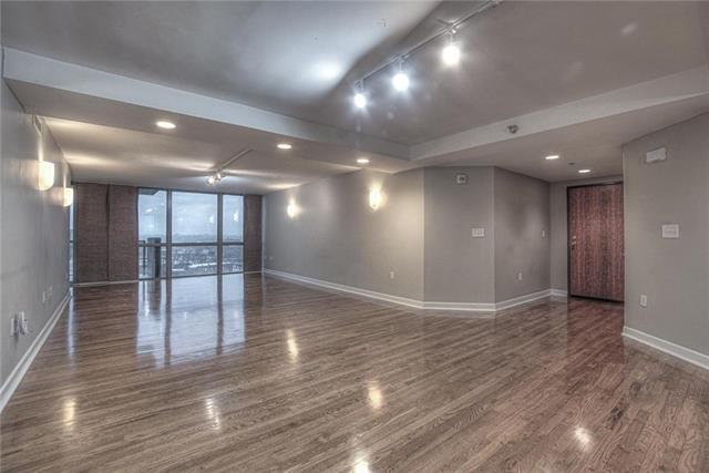 Open Floor Plan, Looking West - 600 Admiral Blvd