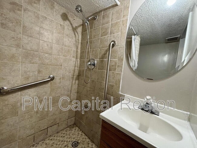 Building Photo - 7741 Patuxent Oak Ct