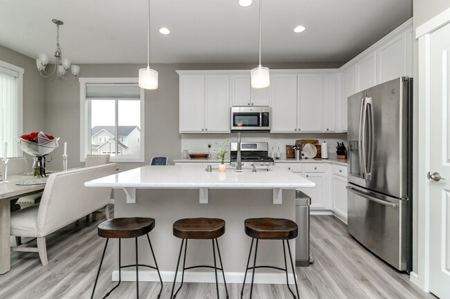 Building Photo - Beautiful 3 Bedroom 2.5 Bathroom Property
