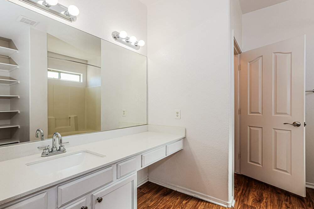 Building Photo - 11231 E Covina Cir