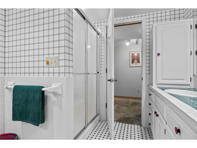 Building Photo - 3942 Enchanted Ln