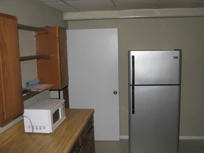 Building Photo - 901 Park St