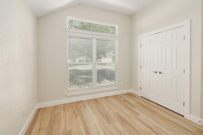 Building Photo - 19509 Brue St