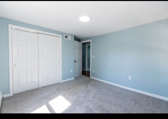 Building Photo - 54 Aldrich Rd