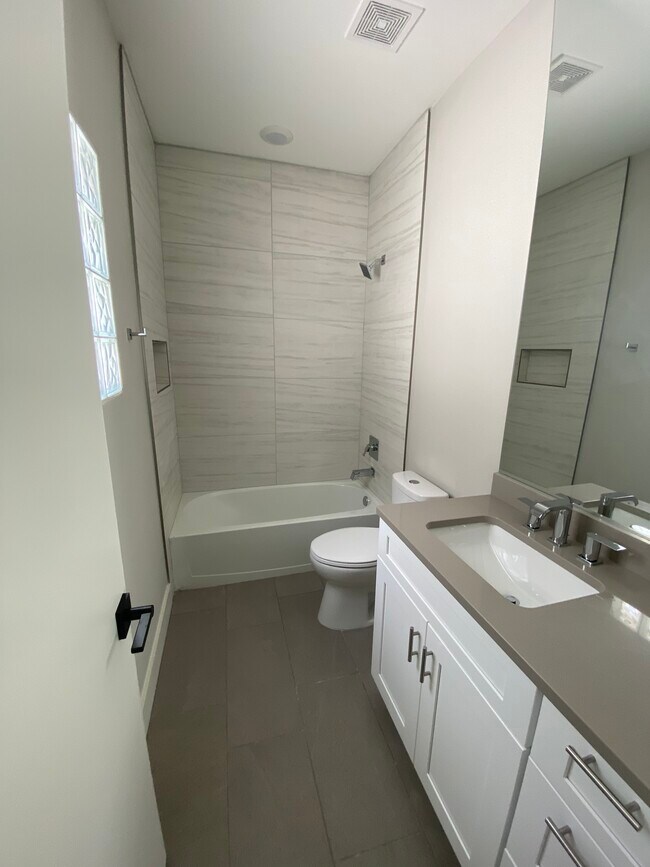 Bathroom - 266 Estates Cir