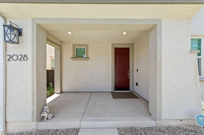 Building Photo - Love your life at Escaya in Chula Vista! 4Bed/2.5Ba attached garage home for rent