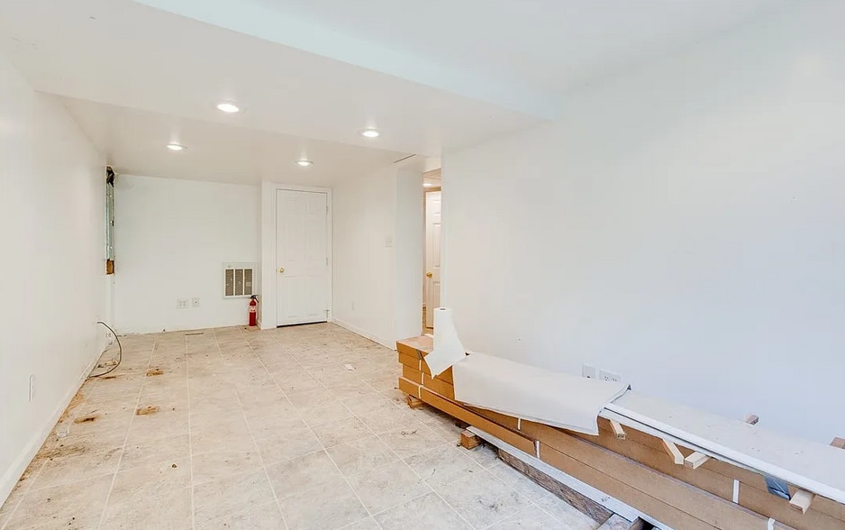 Recessed lighting in the finished basement - 133 Hamburg St