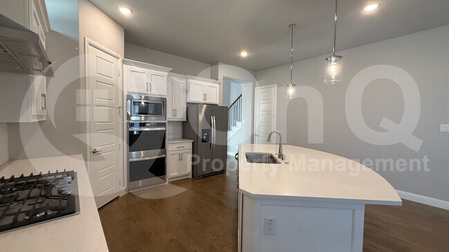 Building Photo - 3508 Covedale Blvd