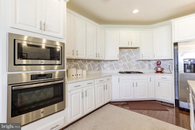 Building Photo - 24690 Capecastle Terrace