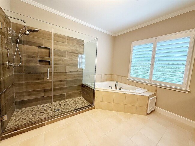 Building Photo - 3641 Ridge Towne Dr