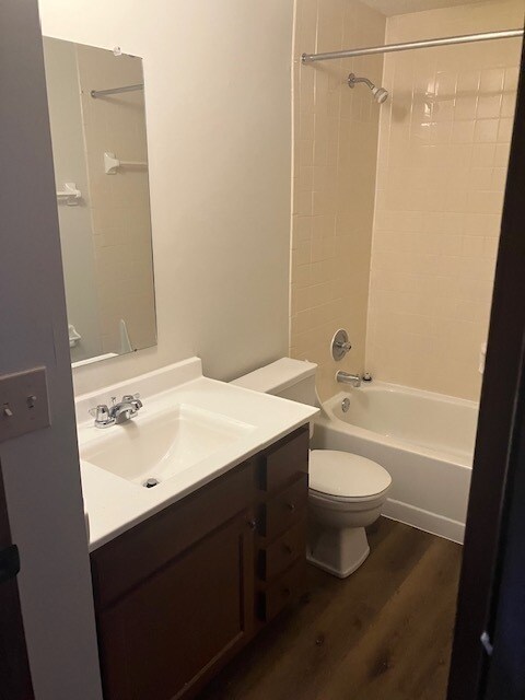 Building Photo - 5343 Shiloh Dr