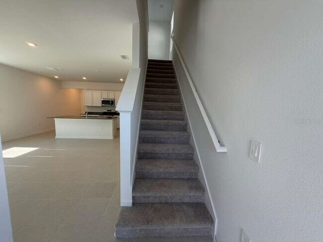 Building Photo - 7381 Ivy Tendril Ave