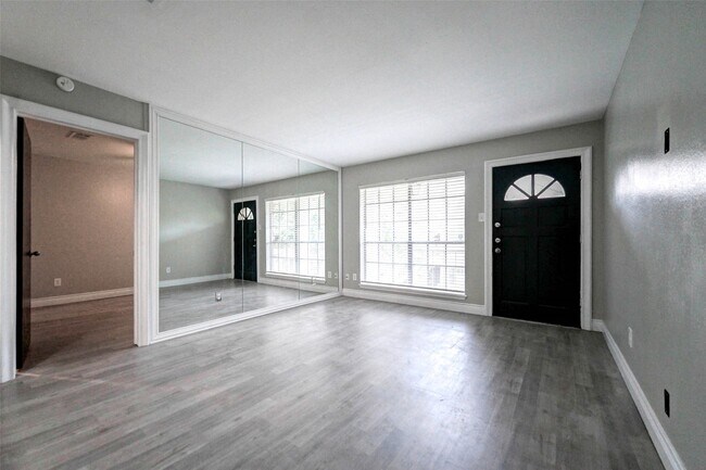 Building Photo - 845 Wax Myrtle Ln