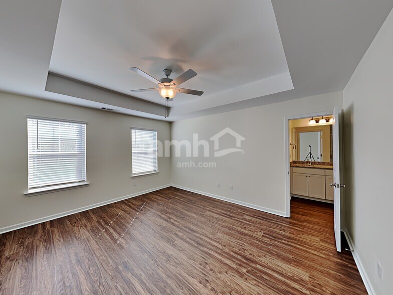 Building Photo - 145 Cheatham Hill Ln