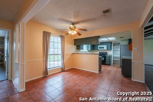 Building Photo - 1002 River Oak Dr