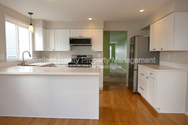Building Photo - 918 NW 51st St