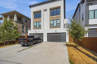 Building Photo - 2345 Hondo Ave