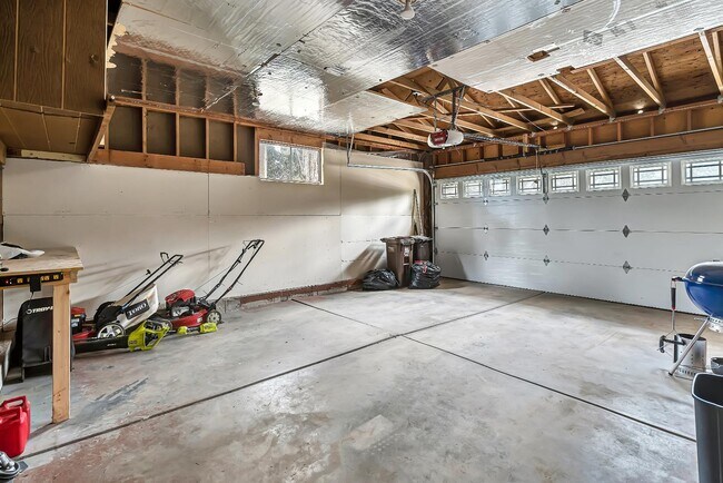 Building Photo - 4559 Ashfield Dr