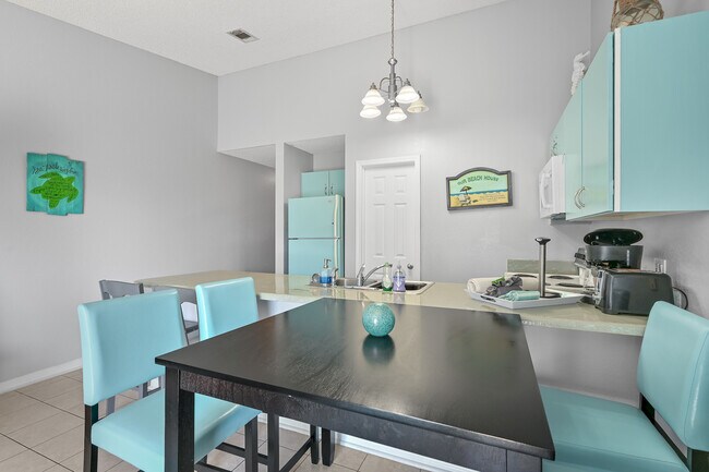 Building Photo - 2830 Scenic Gulf Dr