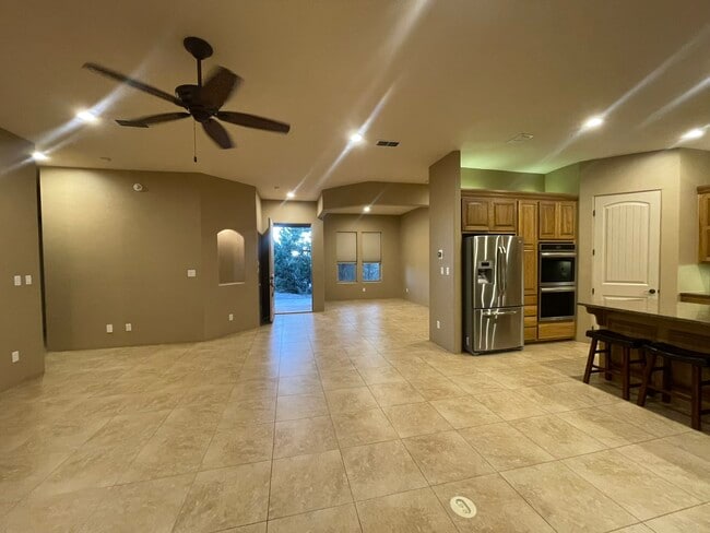 Building Photo - 42 Express Blvd