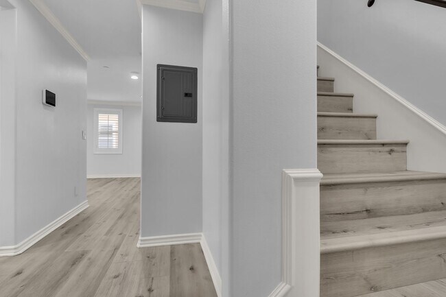 Building Photo - 26404 S Vermont Ave