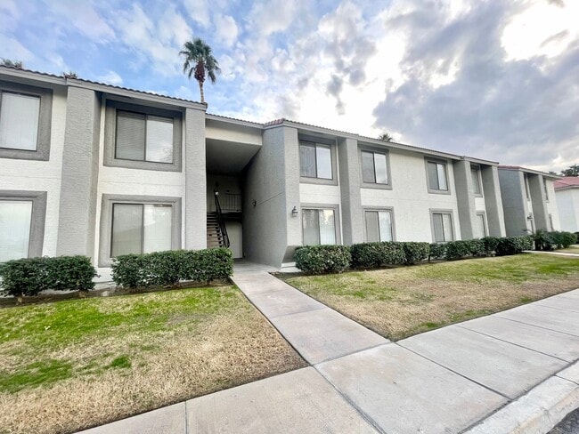 Building Photo - COMING SOON!! 2 bedroom 2 bath UPSTAIRS Condo in Palm Desert!