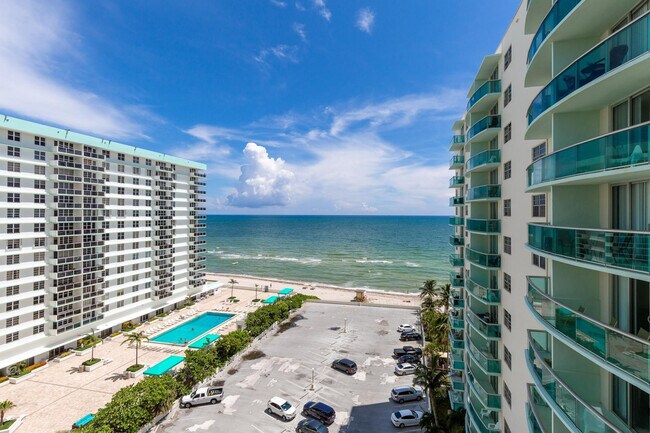 Building Photo - 3901 S Ocean Dr