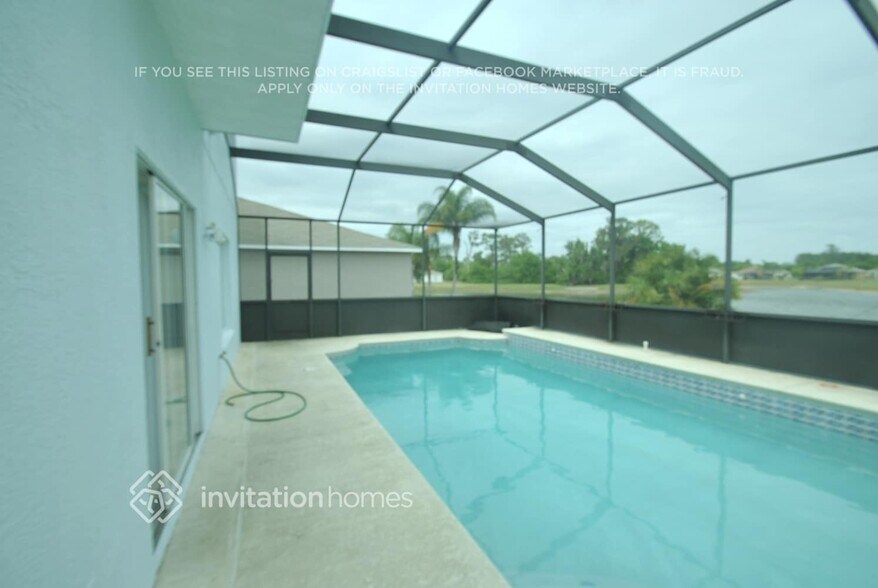 Building Photo - 11808 Brenford Crest Dr