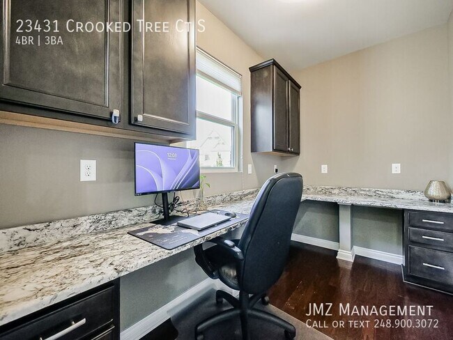 Building Photo - 23431 Crooked Tree Ct S