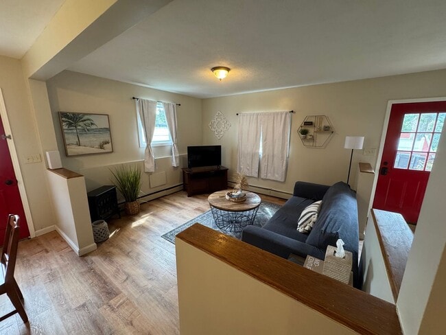 Building Photo - Winter Rental - Furnished 2 Bedroom Rental...