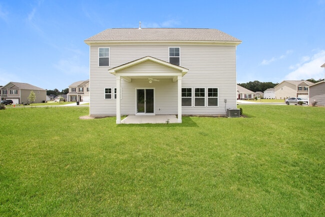 Building Photo - 10 Brake Ct