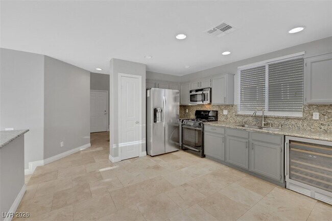 Building Photo - 7937 Lovely Pine Pl