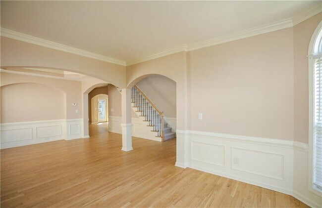 Building Photo - 6614 Mimosa Cir