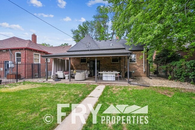 Building Photo - 3322 W 46th Ave