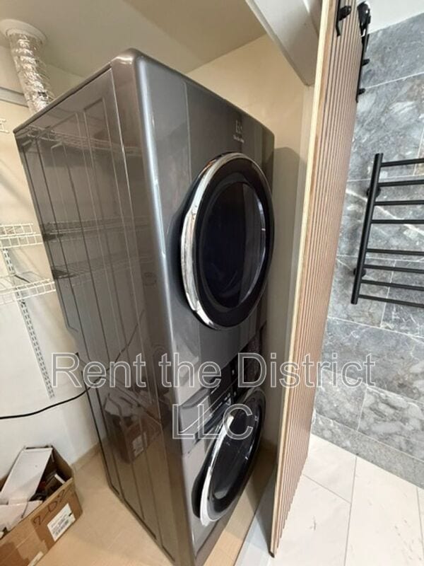 Building Photo - 1010 Massachusetts Ave NW