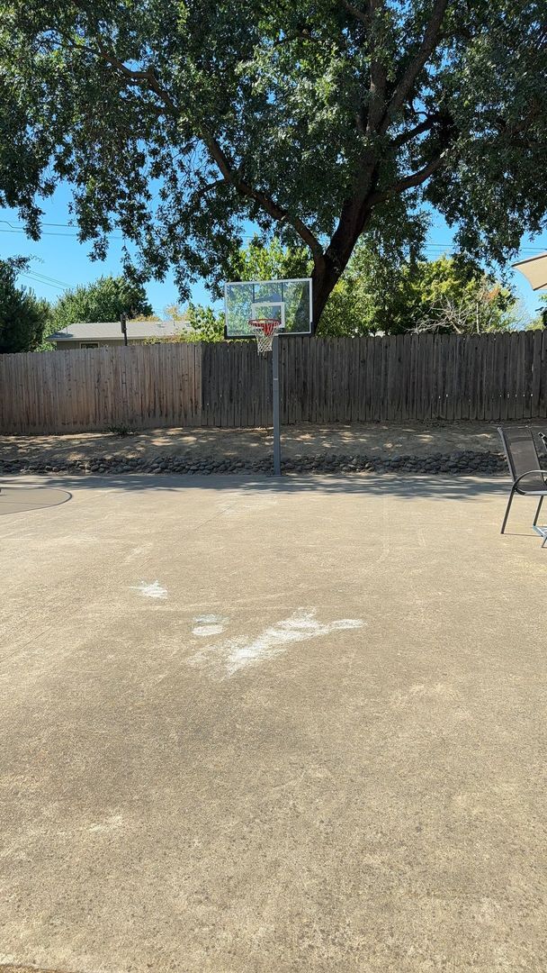 Building Photo - Beautiful Orangevale Home