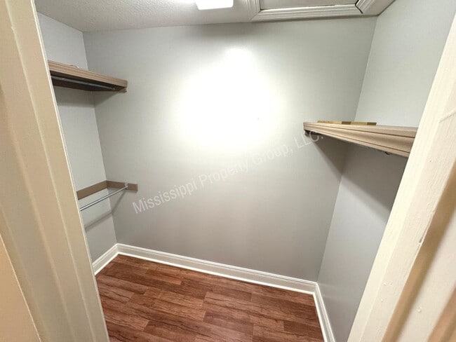 Building Photo - 3BR/3BA For Rent