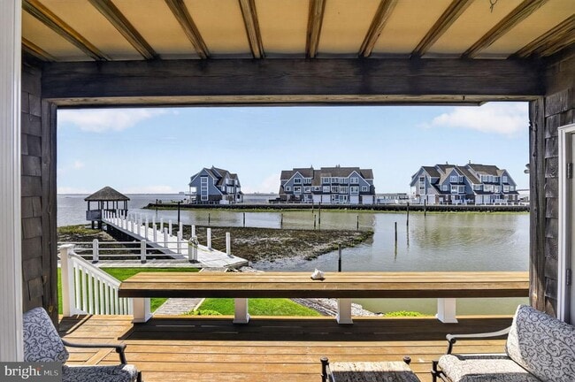 Building Photo - 1401 Harbour Cove