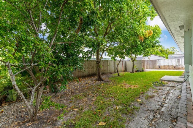 Building Photo - 13155 SW 268th St