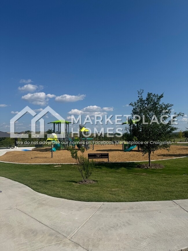 Building Photo - 904 Crimson Wolf Rd