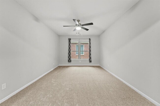 Building Photo - 15335 Oakheath Colony Ln