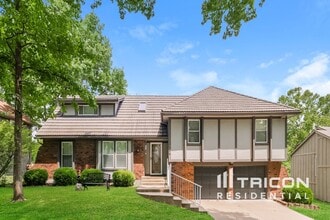 Building Photo - 12839 Locust St