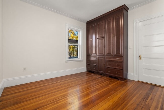 Building Photo - 55 Reservoir Rd