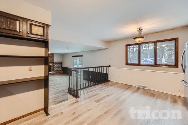 Building Photo - 19955 Chili Ave W