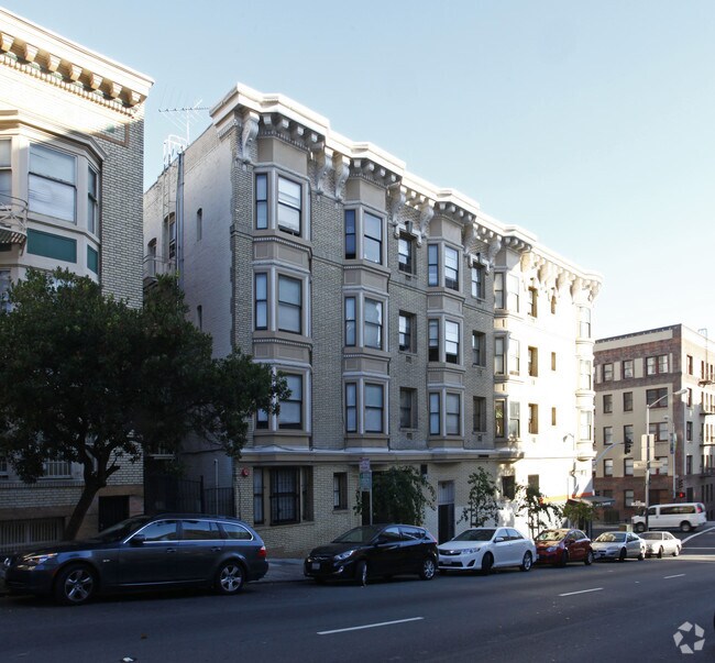 Parking Area - 920 Leavenworth