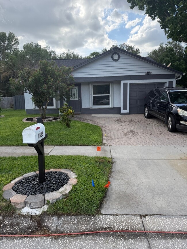 Building Photo - 1525 Kestrel Way