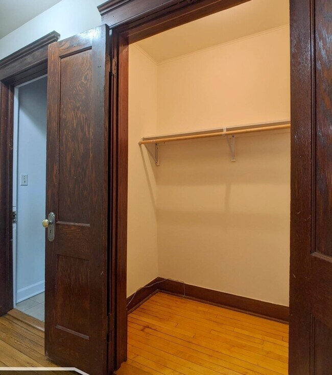 Building Photo - 2453 N Spaulding Ave