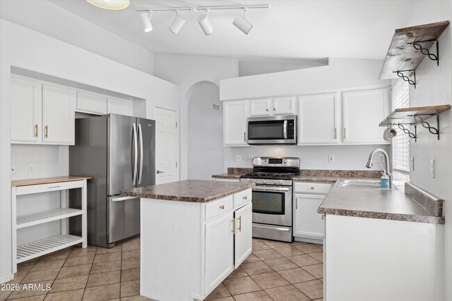 Building Photo - 7415 E Lobo Ave