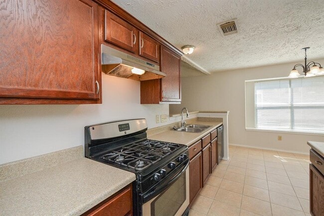 Building Photo - 6206 Bryant Pond Dr