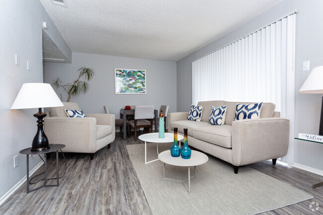 Interior Photo - Las Lomas Apartments